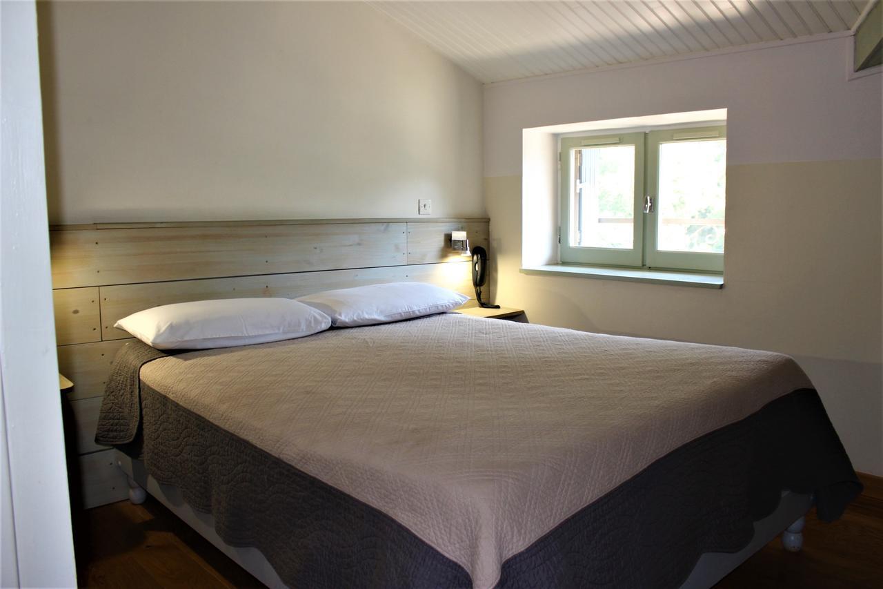 Hotel Burlatis Sainte-Énimie Екстериор снимка